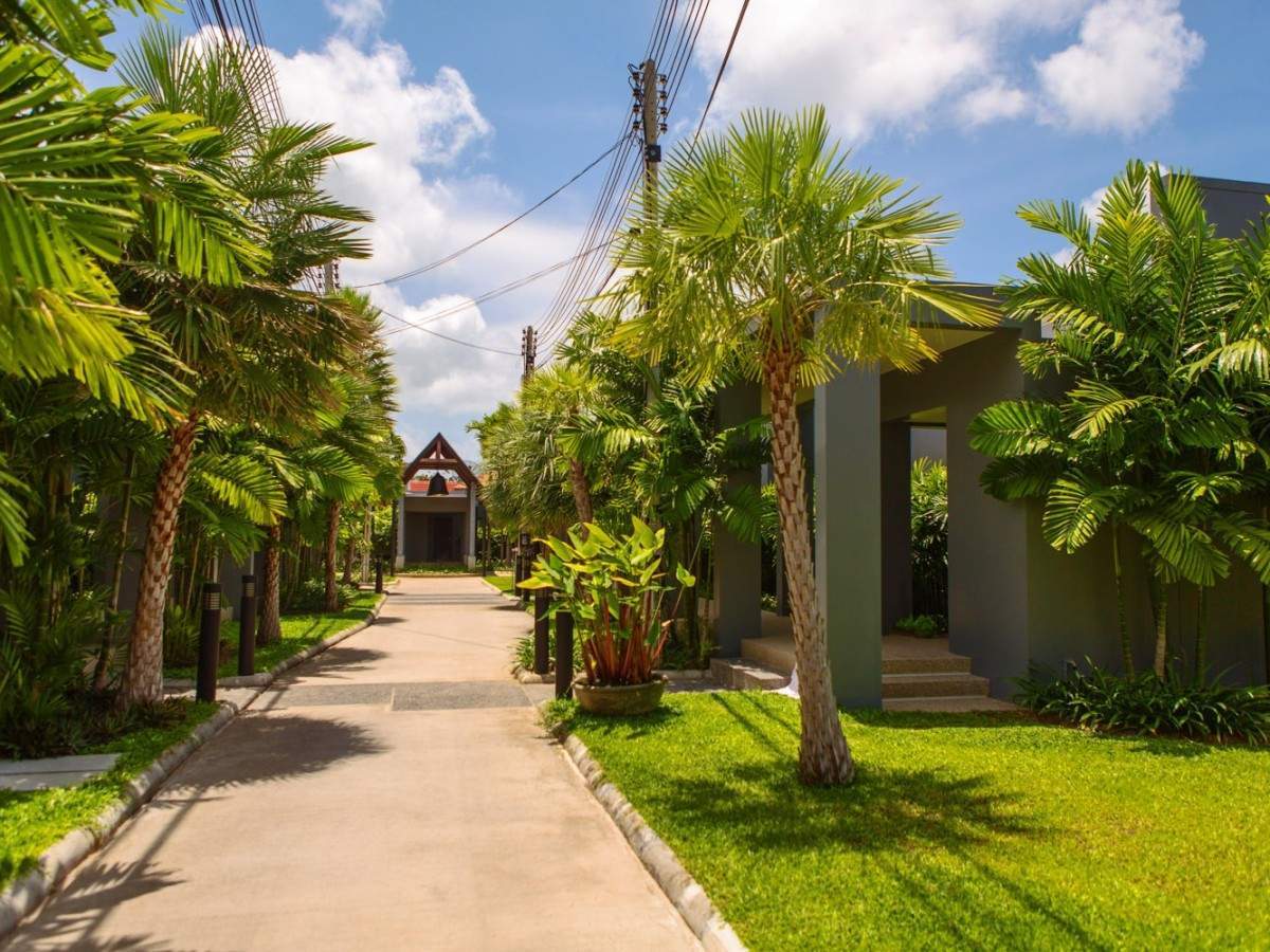 Rent villa HANGA, Thailand, Phuket, Nai Harn | Villacarte