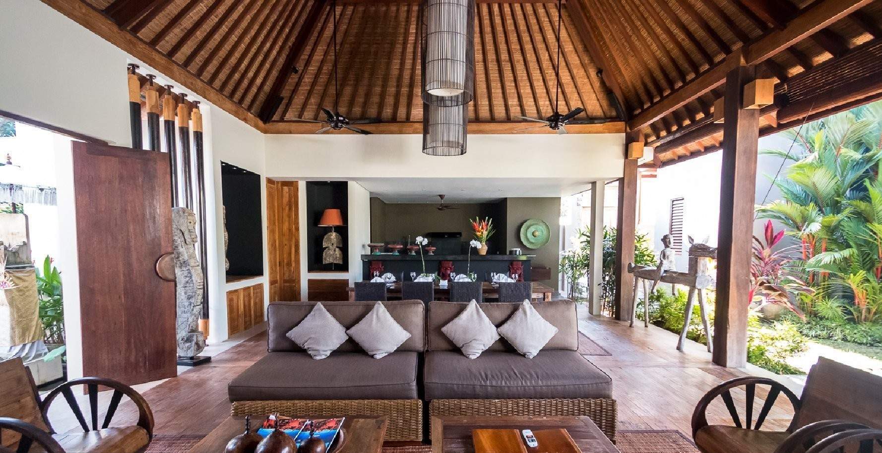Rent villa Paulette, Indonesia, Bali, Seminjak | Villacarte