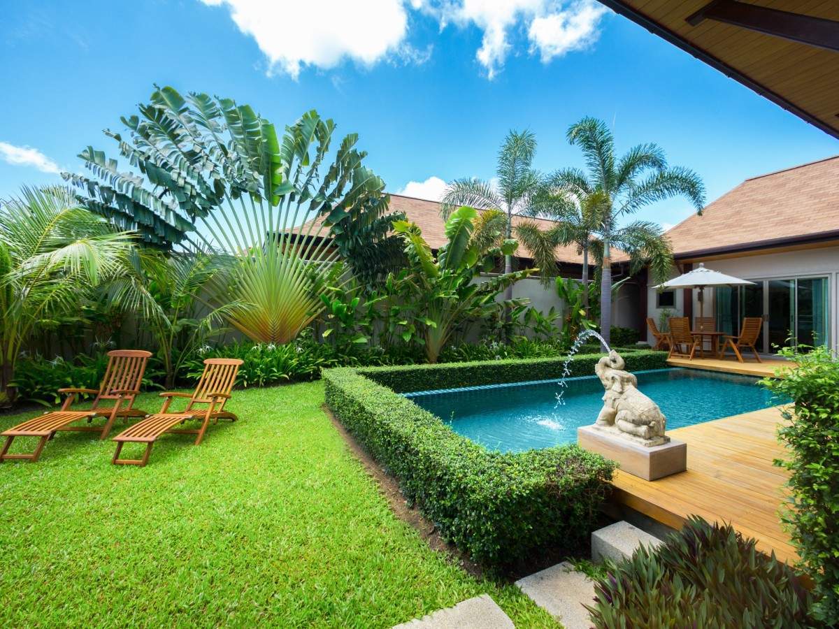 Rent villa Kaheru, Thailand, Phuket, Nai Harn | Villacarte