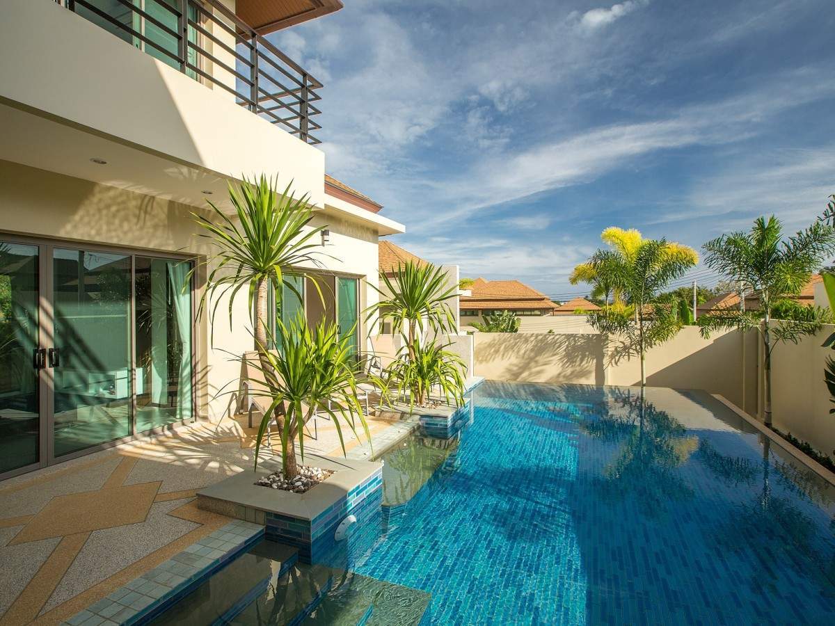 Rent villa Sipura, Thailand, Phuket, Nai Harn | Villacarte