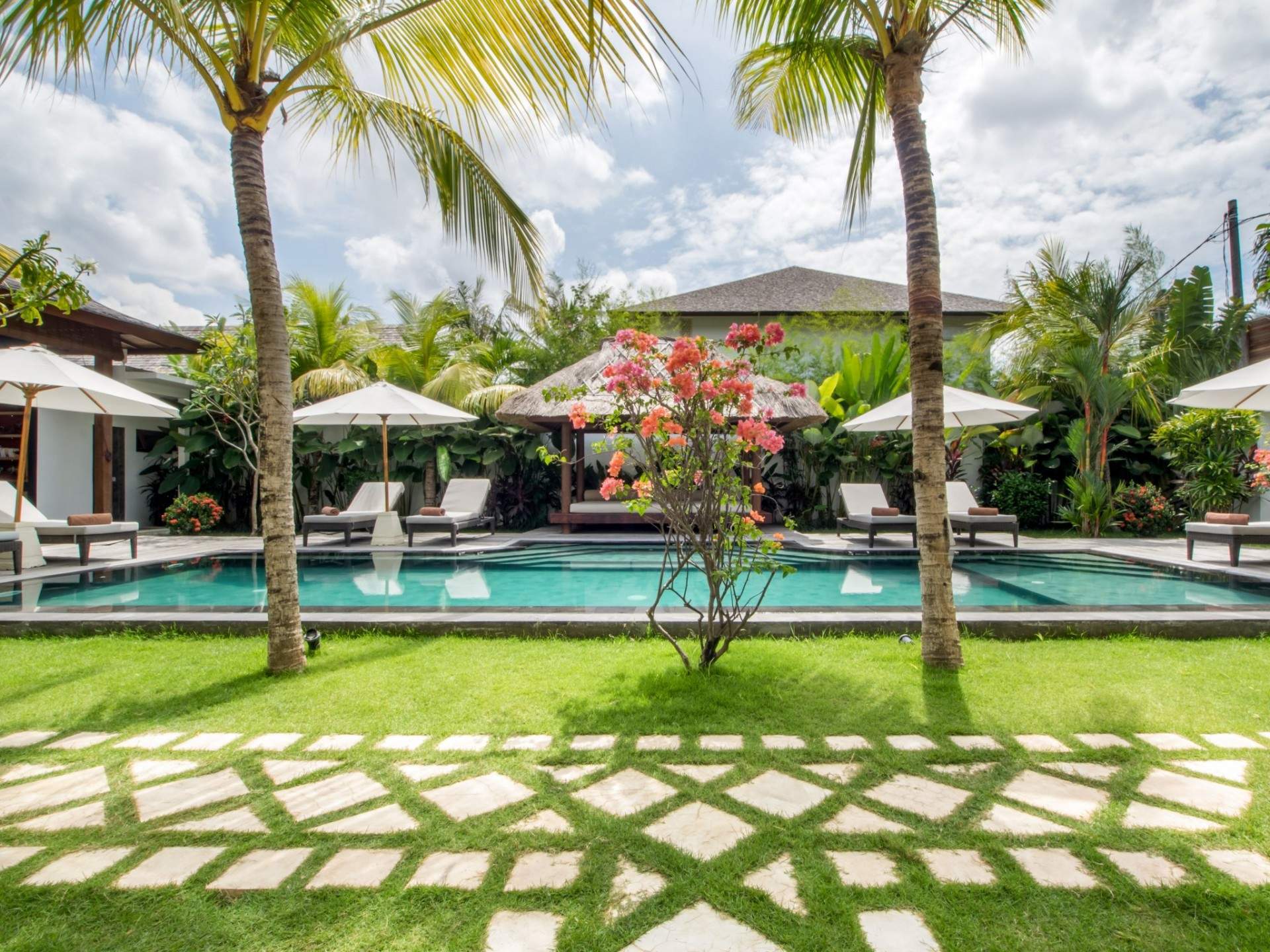 Rent villa Ananta, Indonesia, Bali, Seminjak | Villacarte