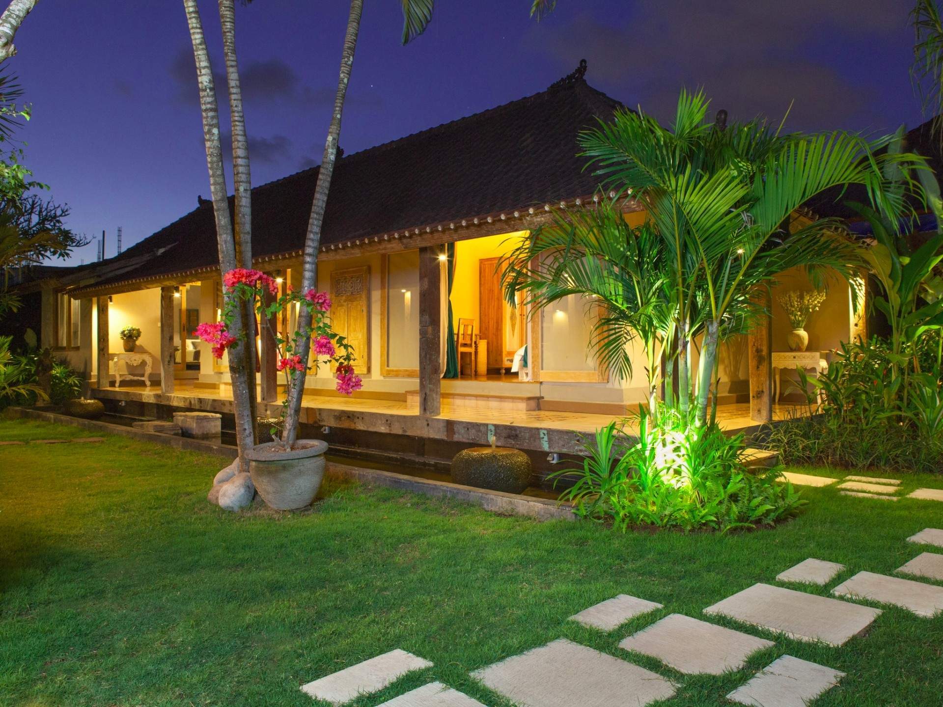 Rent villa Katherine, Indonesia, Bali, Seminjak | Villacarte