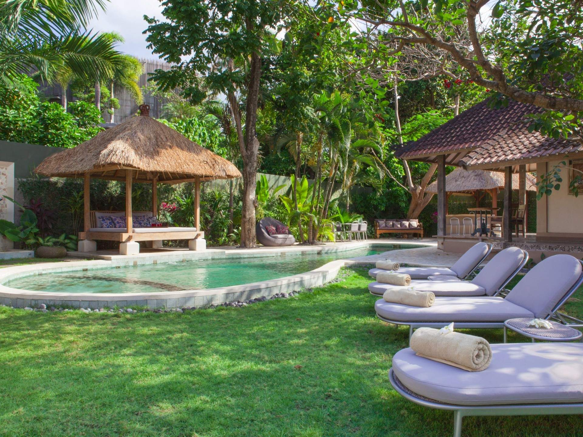 Rent villa Louise, Indonesia, Bali, Seminjak | Villacarte