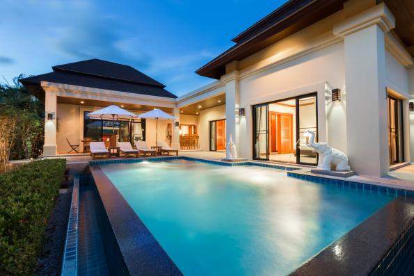 Продажа недвижимости Baan-Bua Thai Balinese Custom Villa, Таиланд, Пхукет, Най Харн | Villacarte