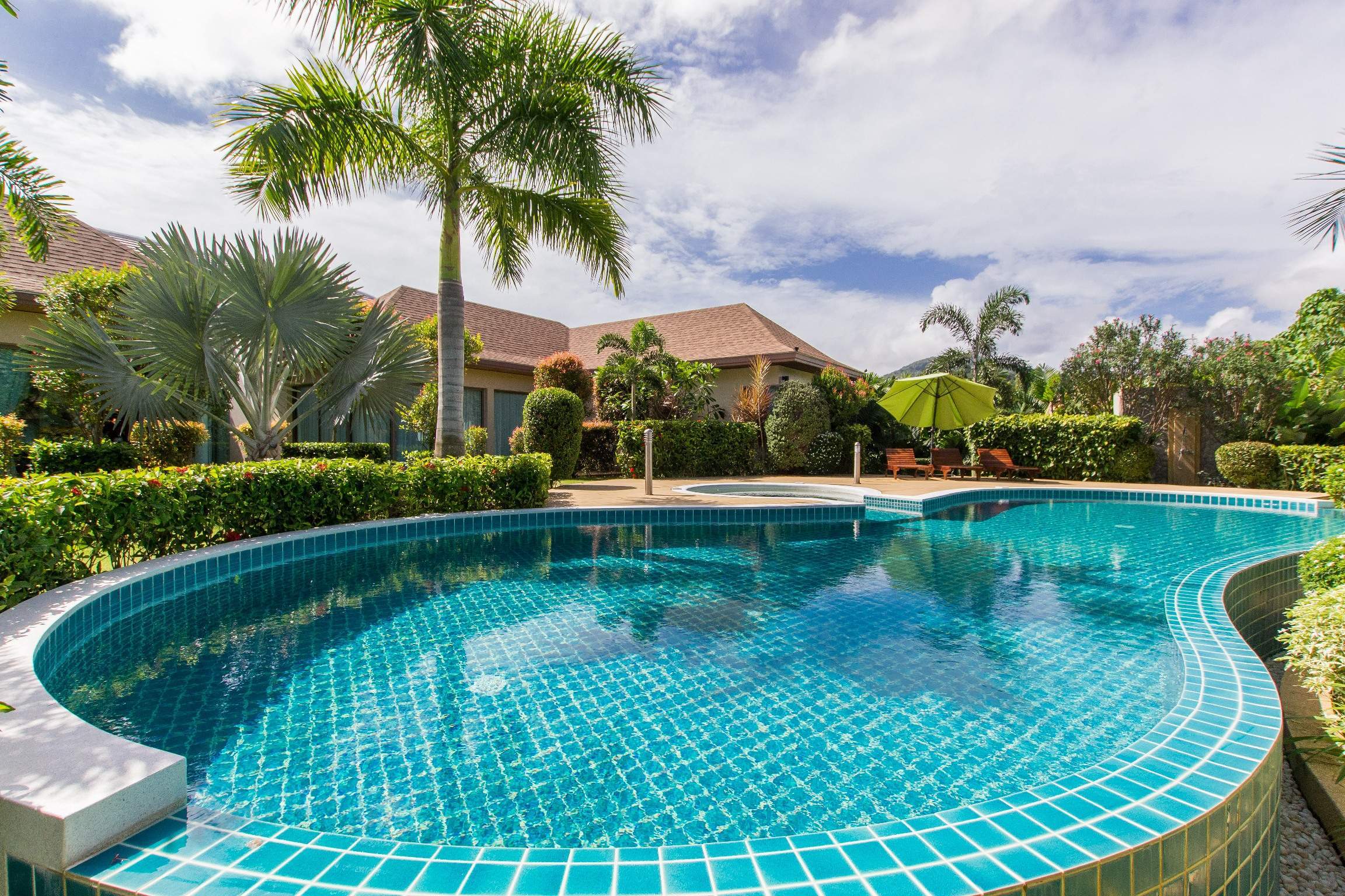 Продажа недвижимости Naya Luxury Villas, Таиланд, Пхукет, Най Харн | Villacarte