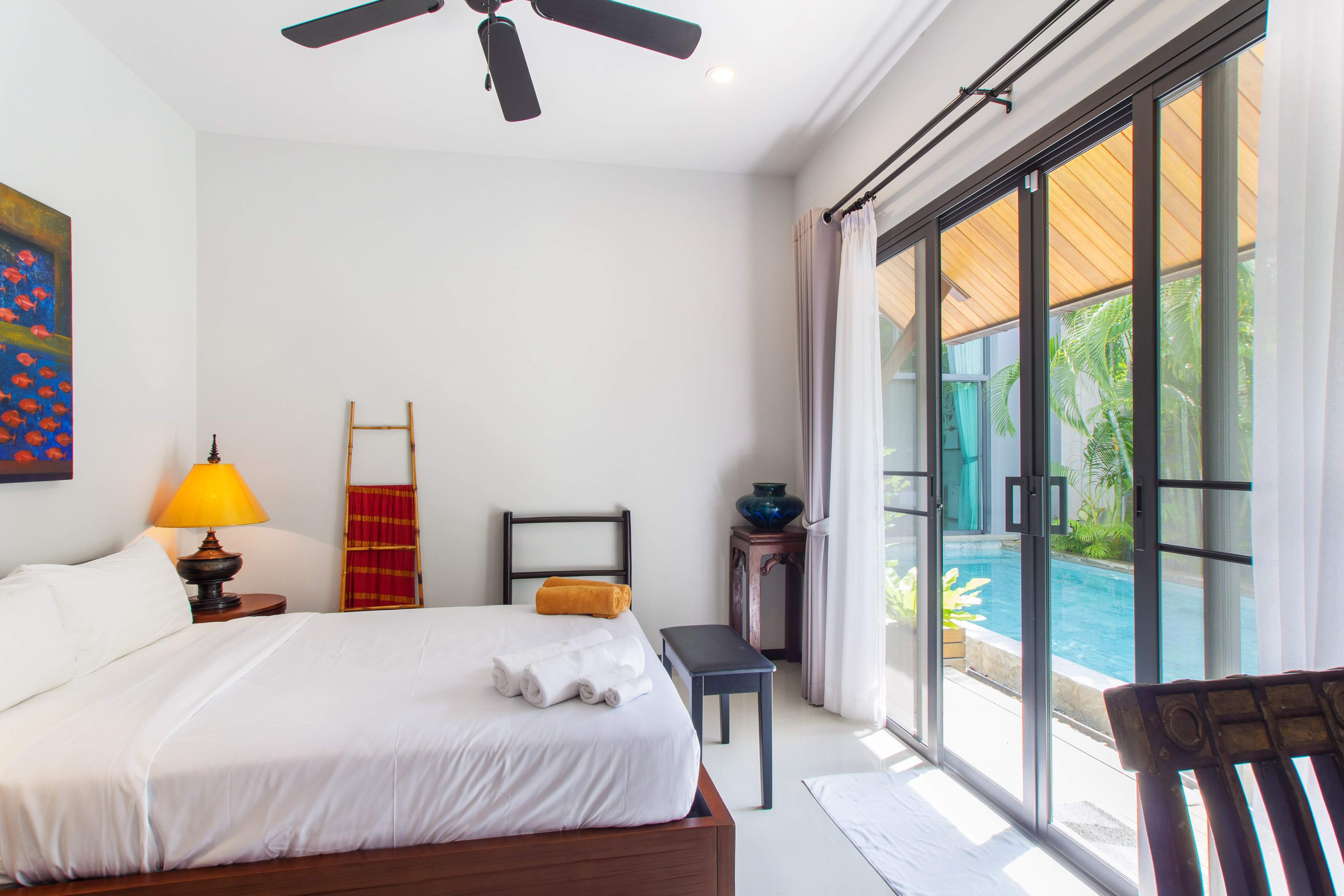 Rent villa Saiyuan Estate Nr. 4, Thailand, Phuket, Nai Harn | Villacarte