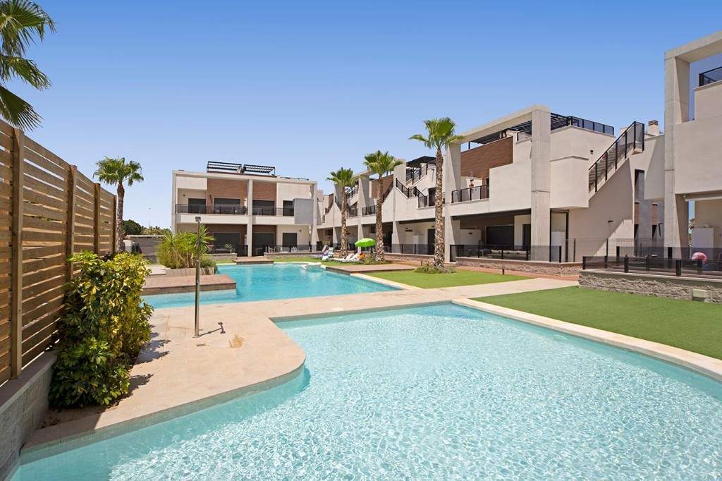 Продажа недвижимости  LA LUNA III - GROUND FLOOR BUNGALOW , Испания, Коста Бланка, Гуардамар | Villacarte
