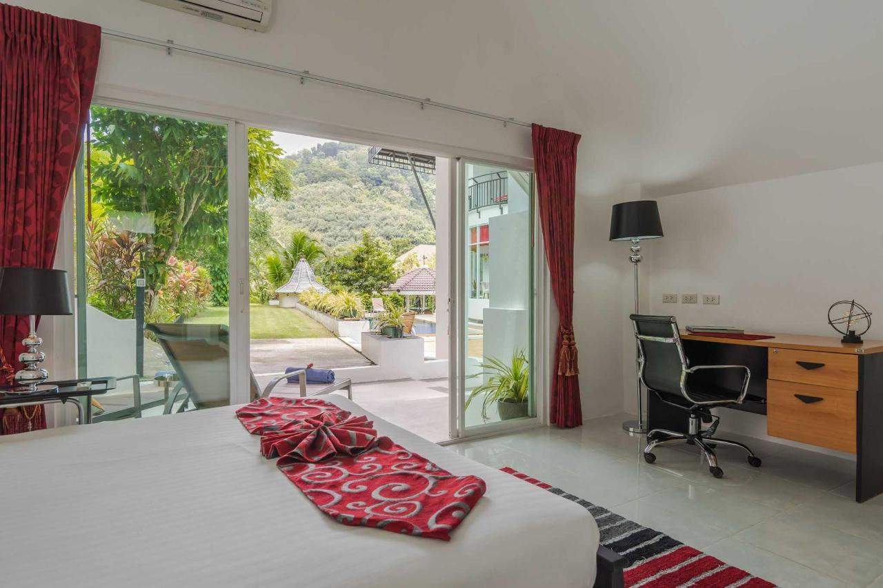Rent villa Nap Dau Crown, Thailand, Phuket, Chalong | Villacarte