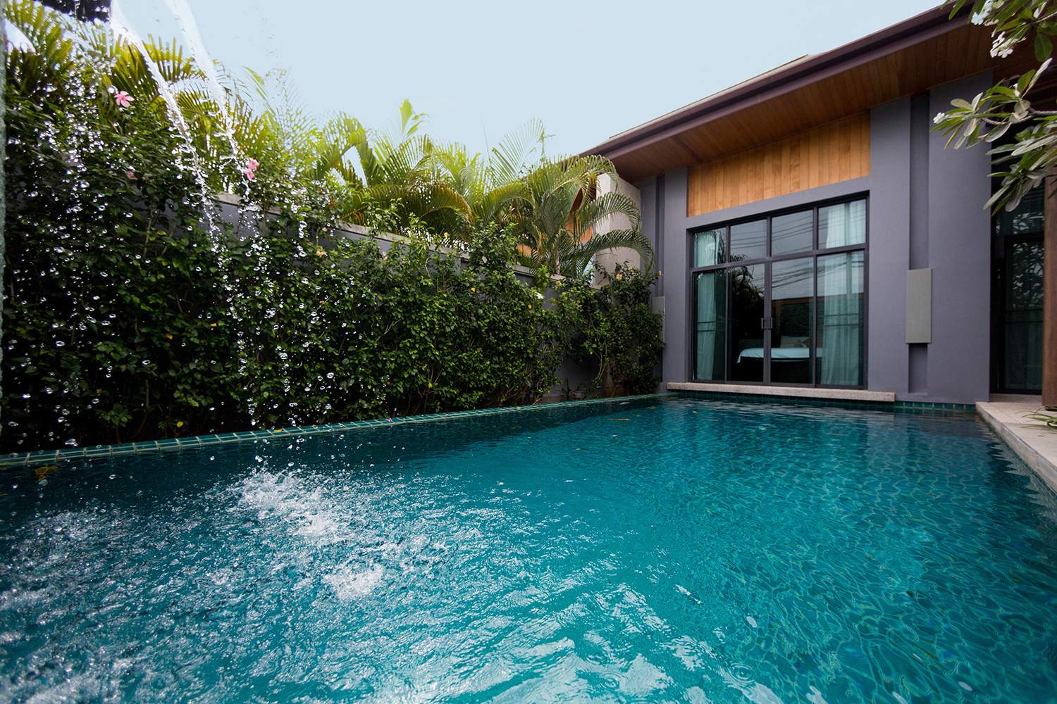 Rent villa Kokyang Epa, Thailand, Phuket, Nai Harn | Villacarte