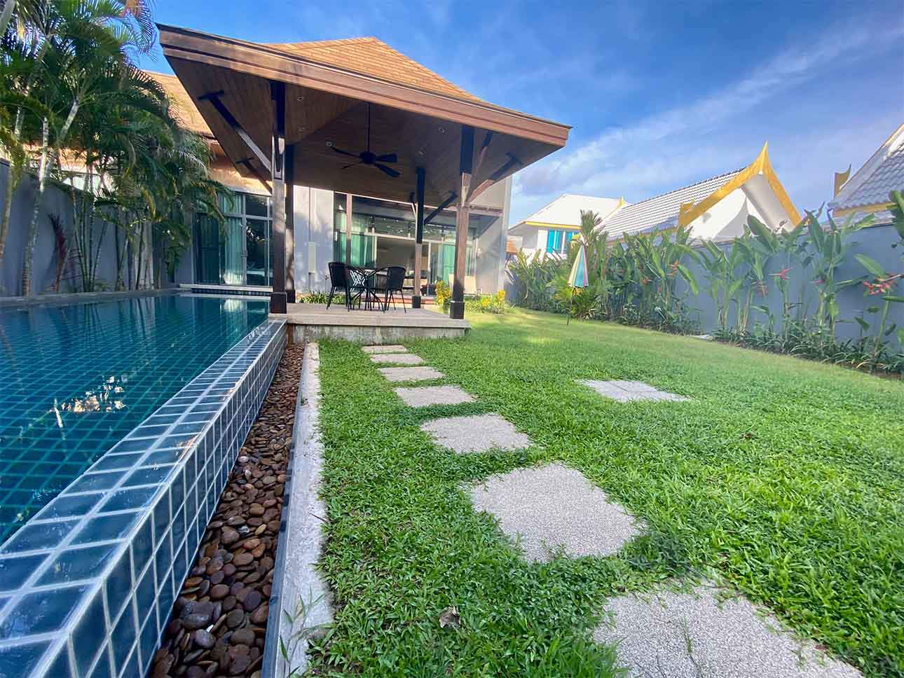 Rent villa Phoenix, Thailand, Phuket, Nai Harn | Villacarte