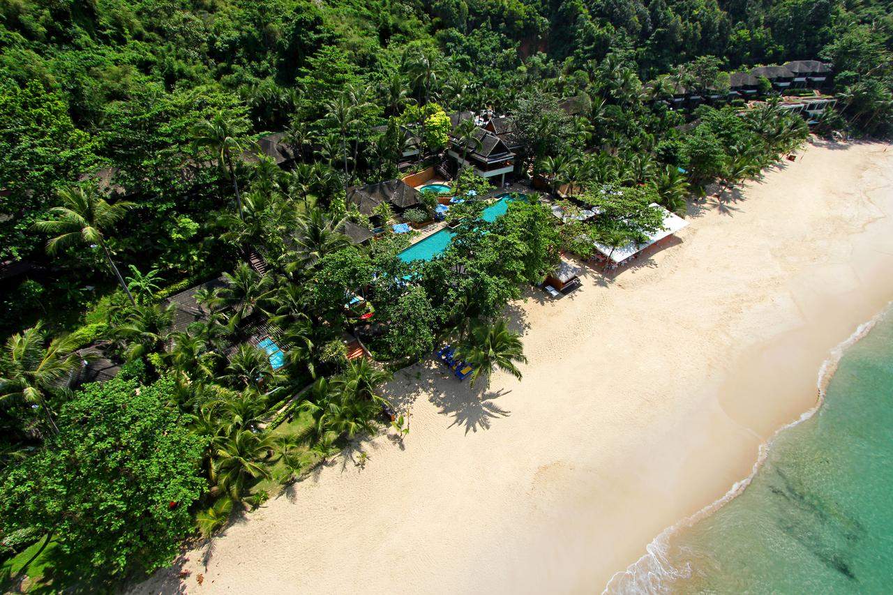 Продажа недвижимости Andaman White Beach Resort, Таиланд, Пхукет, Най Тон | Villacarte
