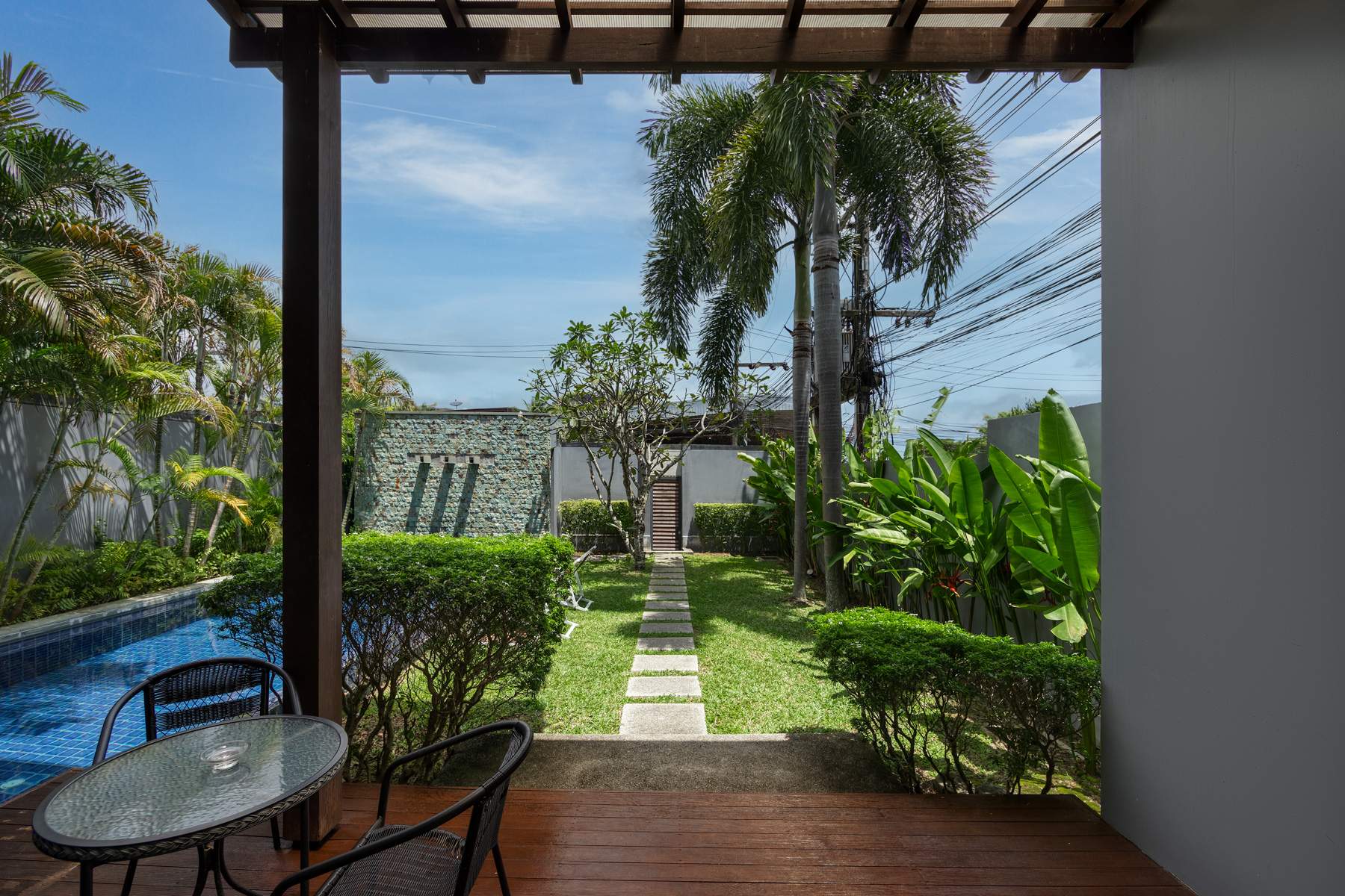 Rent villa Ata, Thailand, Phuket, Nai Harn | Villacarte