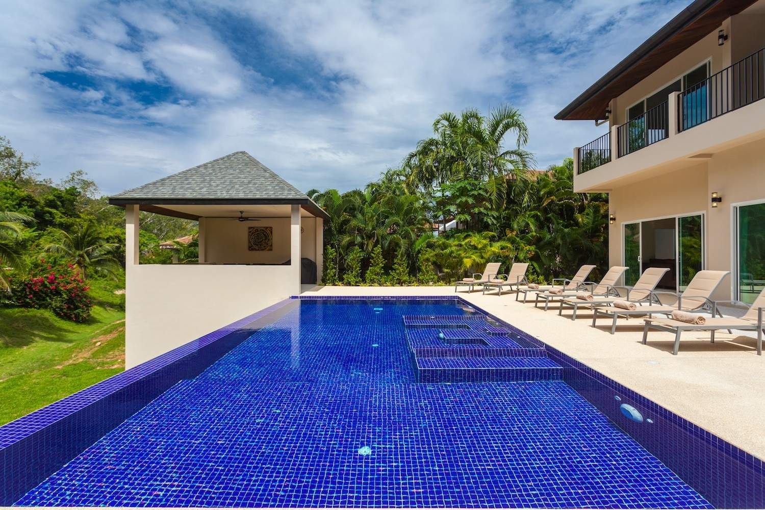 Rent villa Gold, Thailand, Phuket, Nai Harn | Villacarte