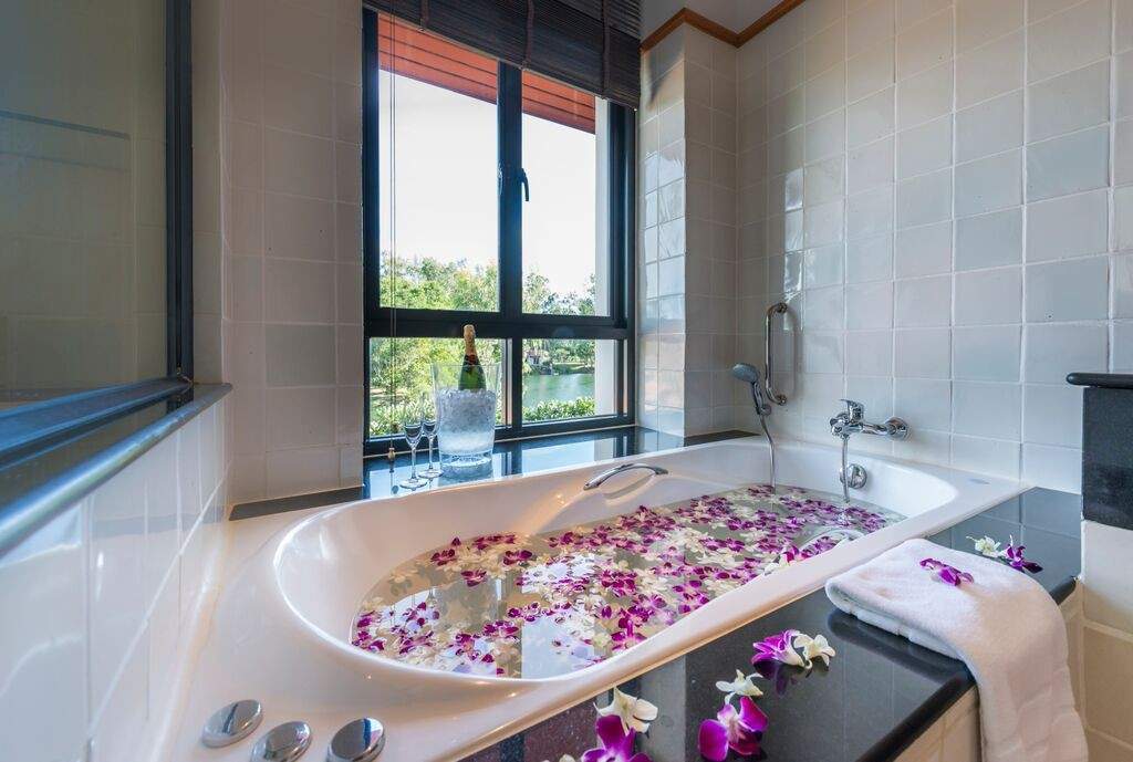 Rent villa Loretta, Thailand, Phuket, Laguna | Villacarte
