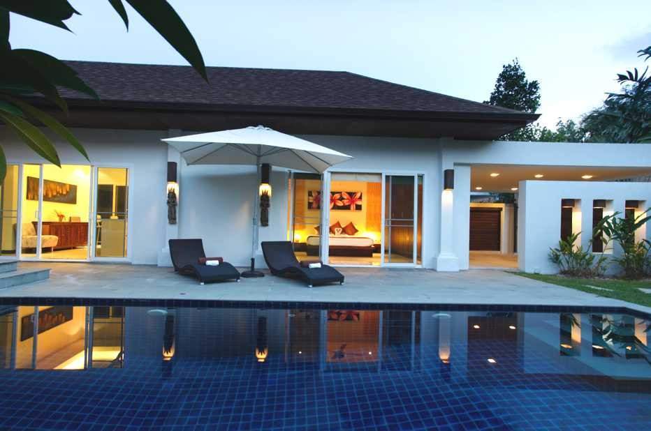 Rent villa Thi, Thailand, Phuket, Nai Harn | Villacarte