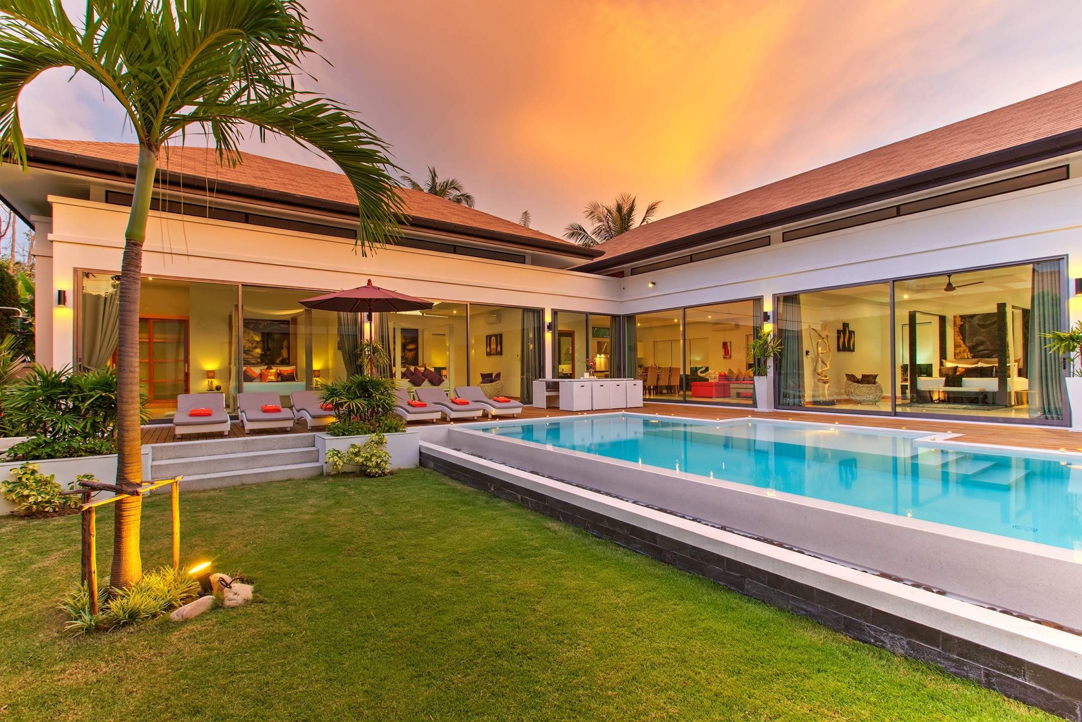 Rent villa Baannaraya, Thailand, Phuket, Nai Harn | Villacarte