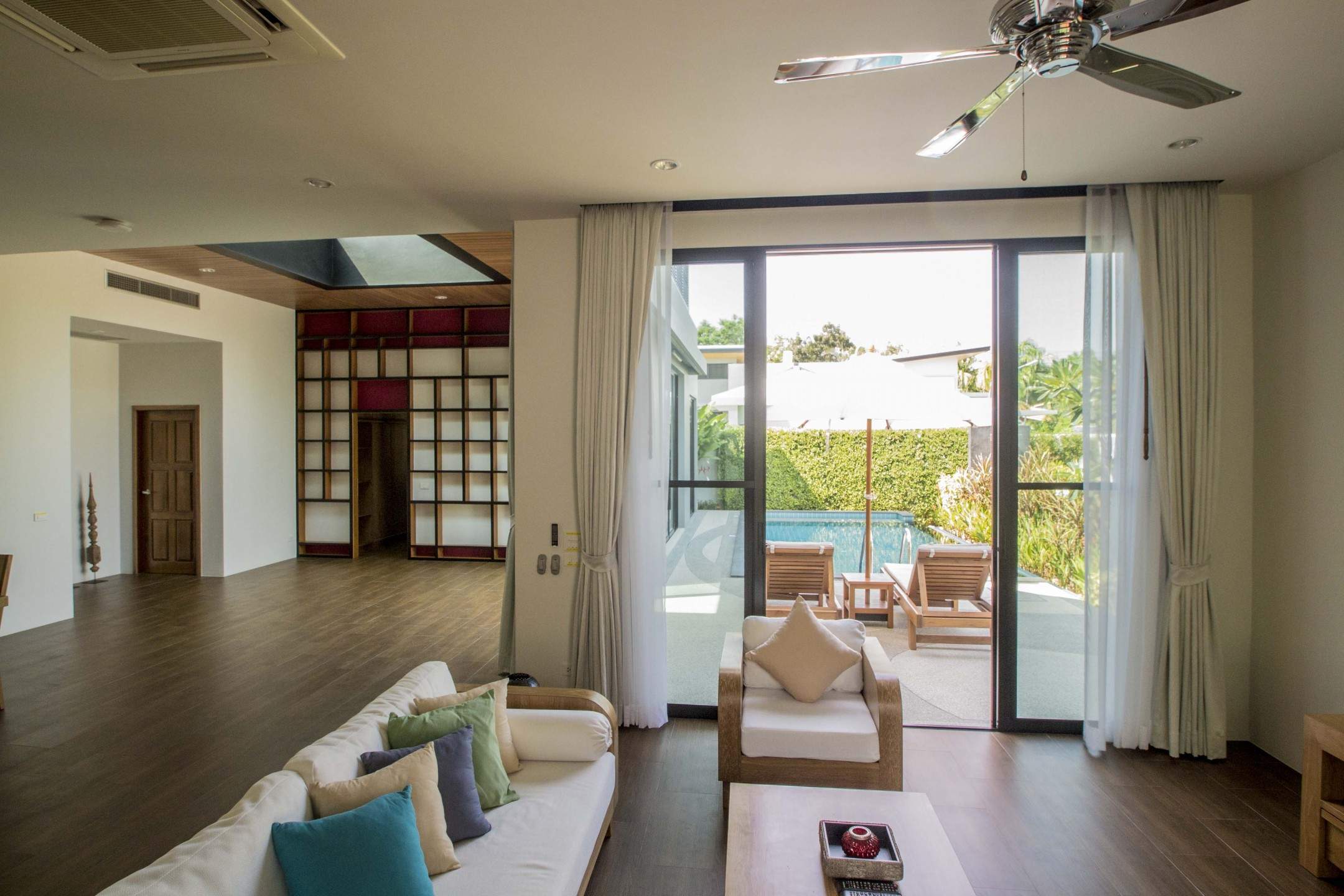 Rent villa Baan-Boondharik II BT08, Thailand, Phuket, Nai Harn | Villacarte