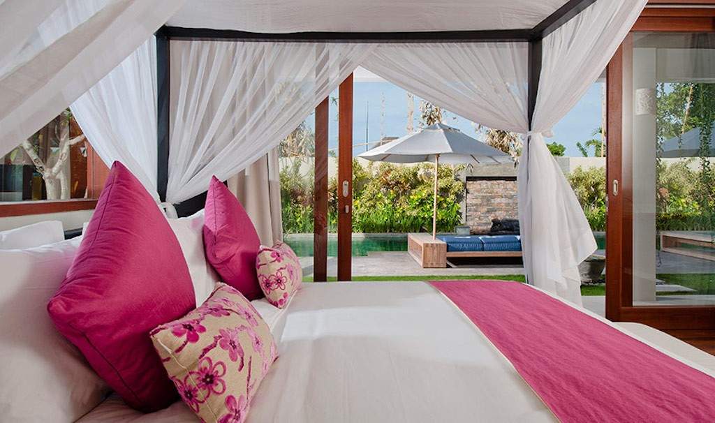 Rent villa Henrietta, Indonesia, Bali, Seminjak | Villacarte