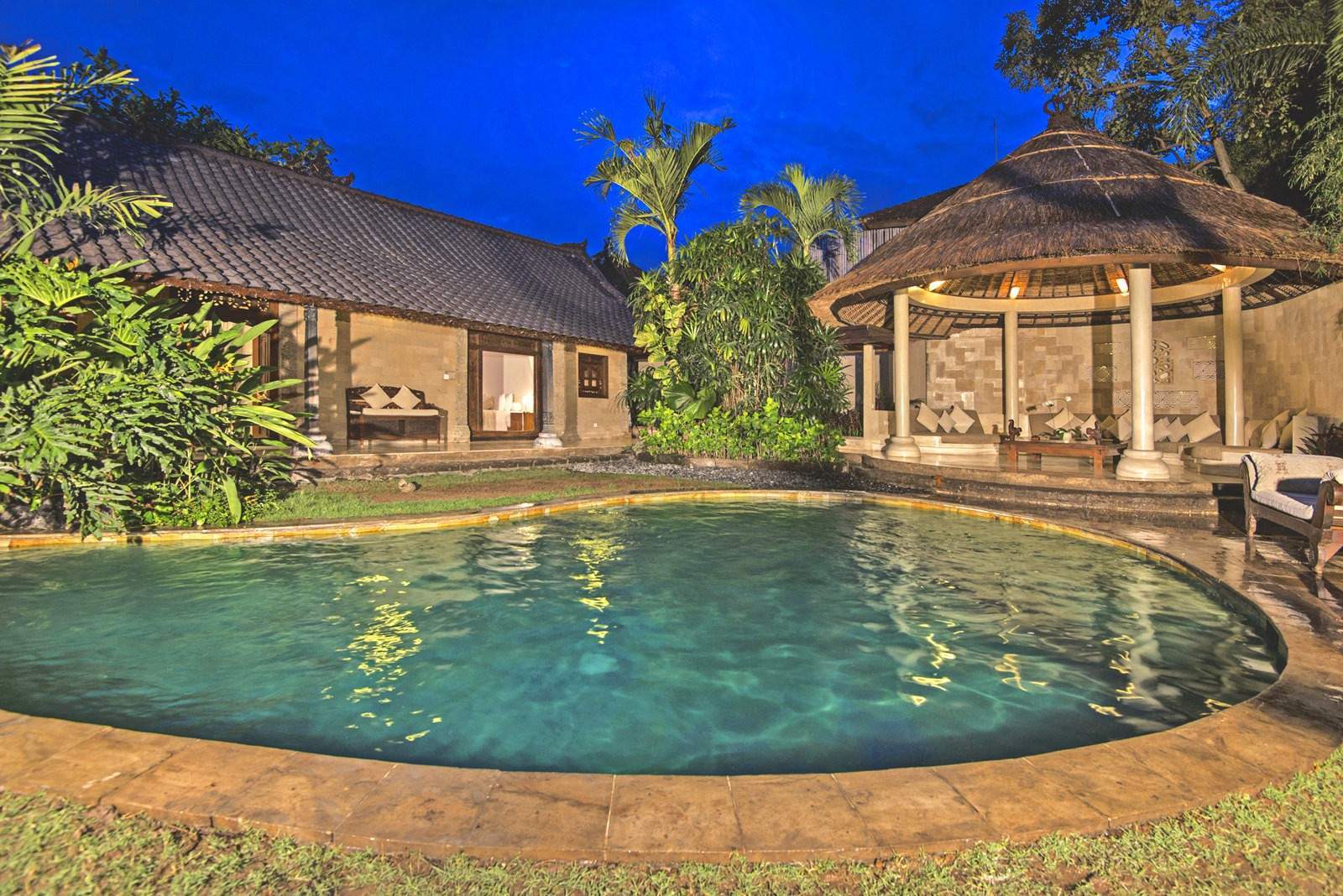 Rent villa Sarah, Indonesia, Bali, Seminjak | Villacarte
